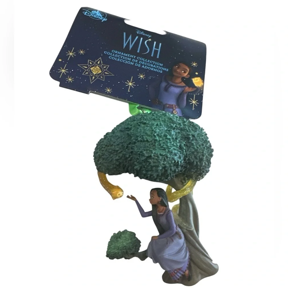 Disney Store Official sketchbook Wish, Asha & Star Sketchbook Ornament NWT